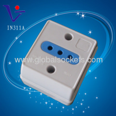 Italian type wall socket