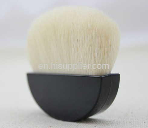 High Quality Compact Blush Brush