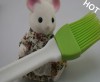 2012 popular bbq brush with easy clean silicone brushes