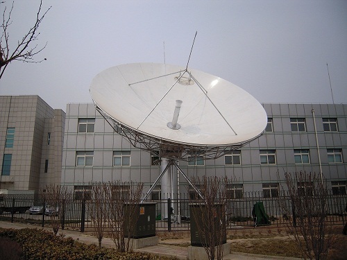 Satellite communication antenna antenna