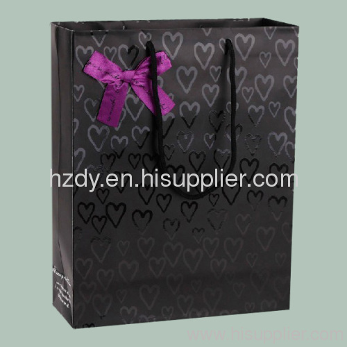 PAPER BAG WITH bowknot 200G CARD PAPER with UV