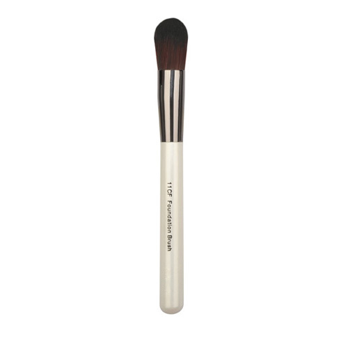 Delicated Foundation brush with white handle