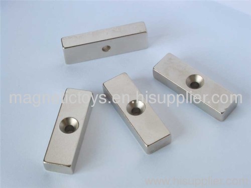 Ni-plated block NdFeB magnet with countersunk hole