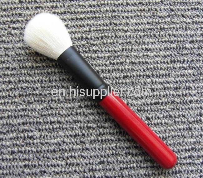Goat Hair Cosmetic Blush Brush with Red Wooden handle