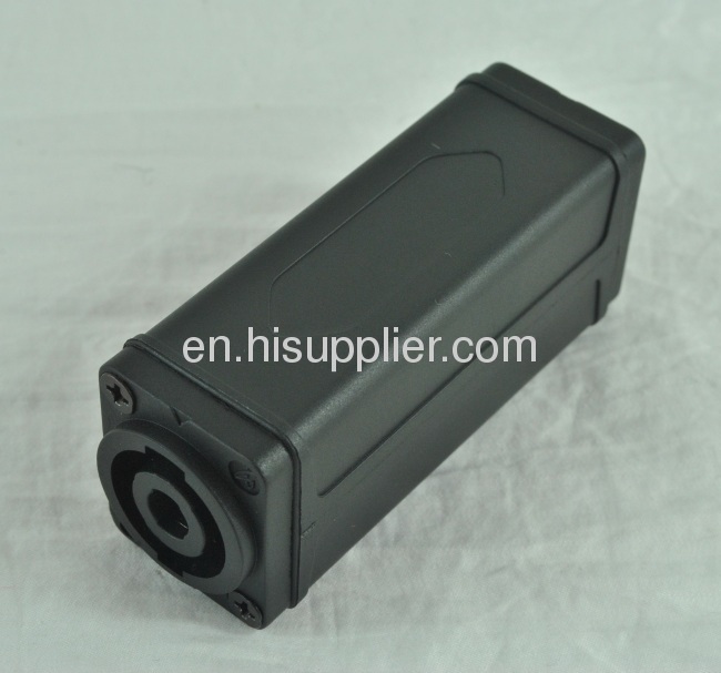 Pro Adaptor Connector speakon female to 3pin female ADT160