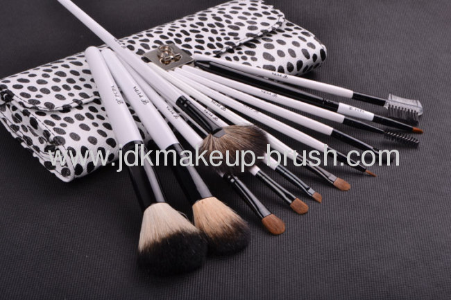 12pcs Animal hair professional makeup brush manufacturer