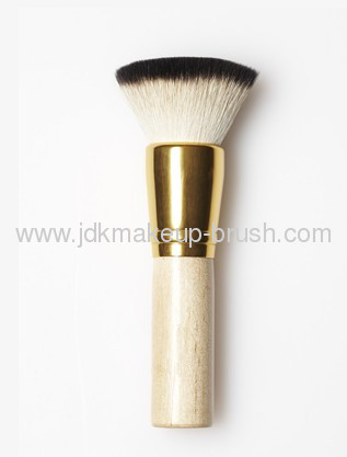 Deluxe Flat Buffer Blush Brush