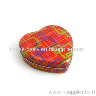 small heart tin box for candy