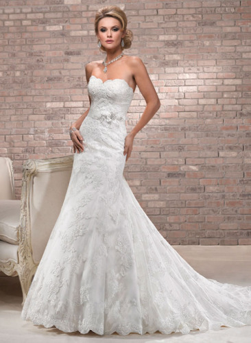 Wedding gowns newest design Caught up strapless gown