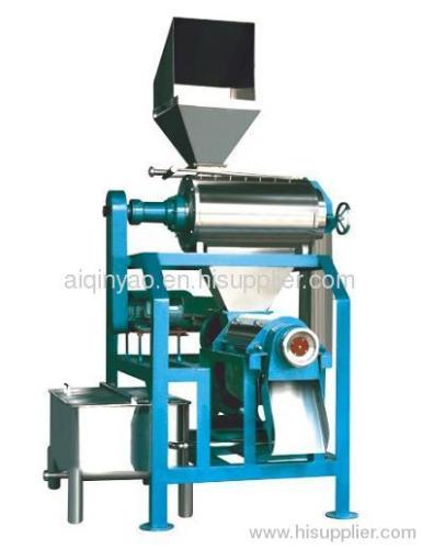 Waxberry stoning and juicing machine for waxberry juice processing