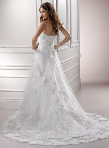 GEORGE BRIDE Strapless Chapel Train Lace Wedding Dress With Appliques