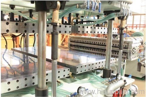PC Hollow wall sheet production line