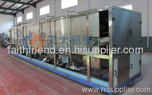 Bactericidal spray machine