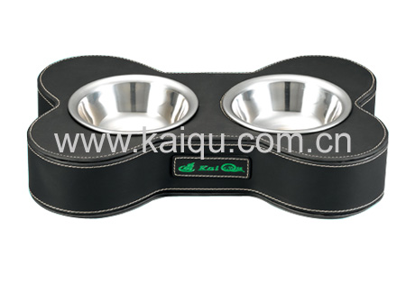 Pet feeder with two bowls