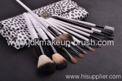 12pcs Animal hair professional makeup brush manufacturer