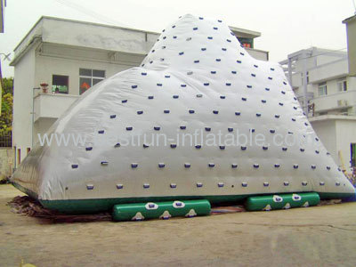 Giant Inflatable Iceberg for Adult