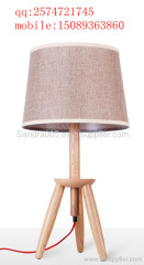 2013 Hot Selling Wood Table Lamp