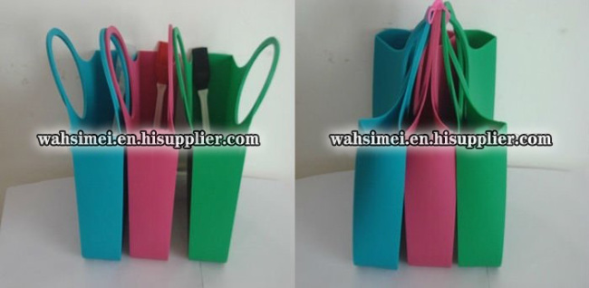 2013 lasest fashion cheap convenient silicone handbags