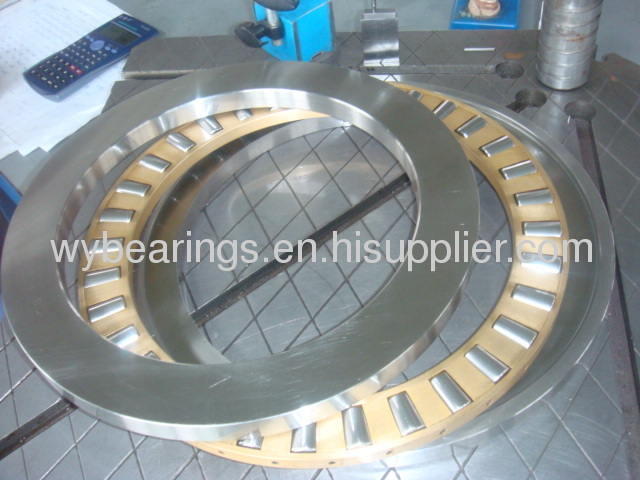 Cyindrical roller thrust bearing for petrol industry