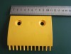 LG escalator -middle Comb 108x90x60 12 teeth yellow plastic