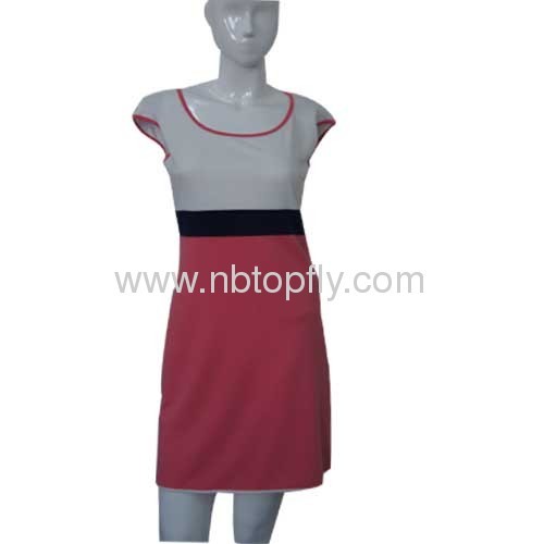 Ladies' sleeveslessanti-wrinkle Model fit dress