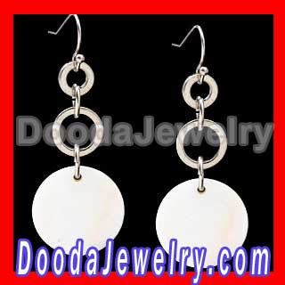 2013 Latest Fashion Mother Of Pearl White Sea Shell Earrings Wholesale