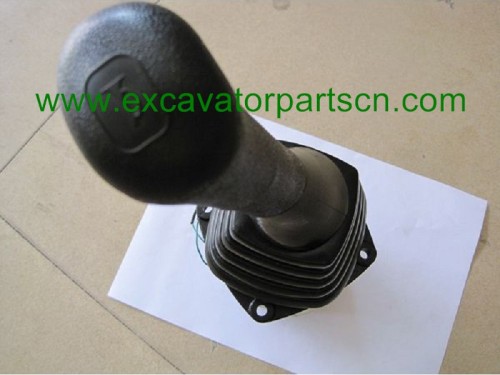 R215-7 REMOVE COMTROL VALVE