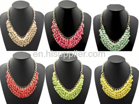 Fashionable Multi Layered Bubble Bib Necklace Wholeslae