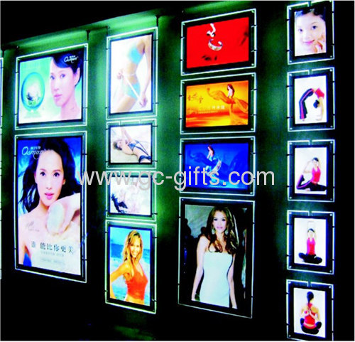 Slim illuminated poster frames