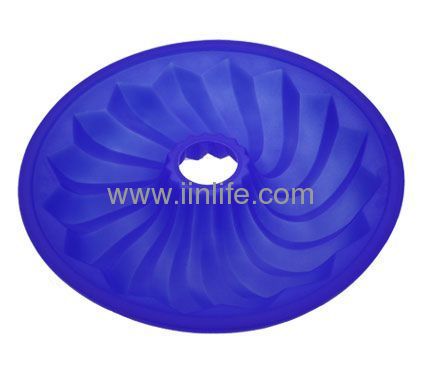 Lekue Silicone Bundt Cake Pan Mold Kitchen Bakeware Blue 10-Inch Made In Spain