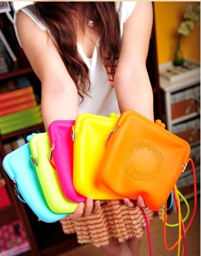 OEM/ODM Promotional gift silicone purse for lady