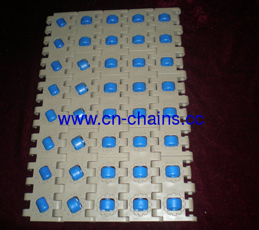 Plastic modular conveyor belt with roller top (RW-RTB M2)