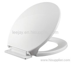 Round toilet seat cover with soft close hinges