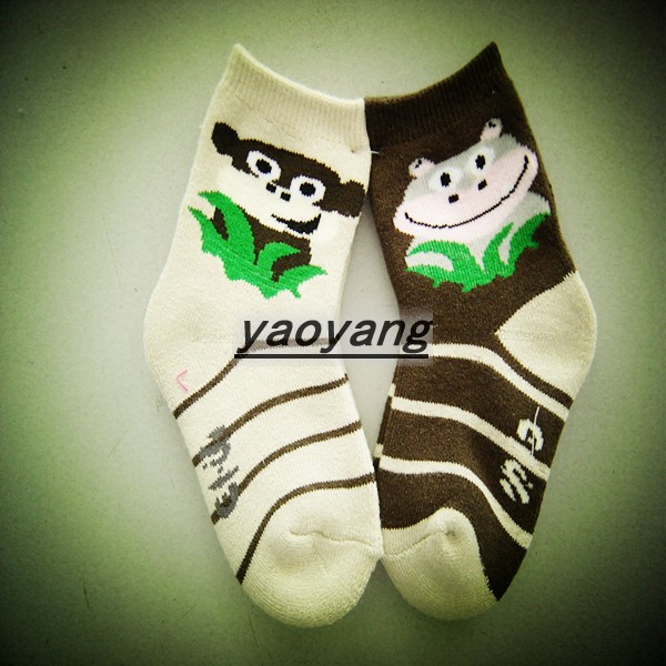 hot sale and lovely style cotton colorful kids socks 