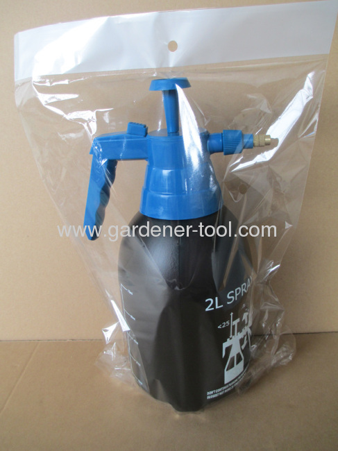 2.0L Air Pressure Hand Sprayer With Brass Nozzle and PE Bottle.