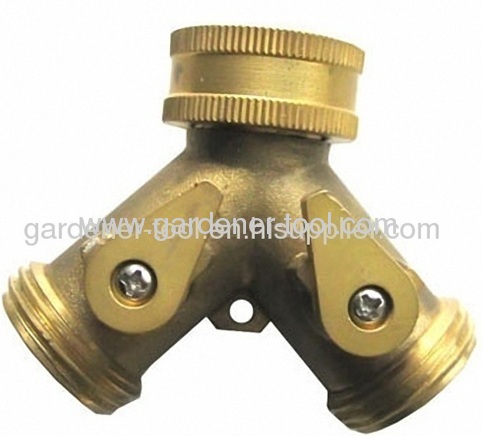 twin tap connector with valve for connecting water faucet and hose