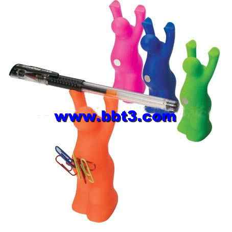 People shape PVC pen holder with magnet