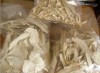 dehydrated horseradish flakes with pungent taste