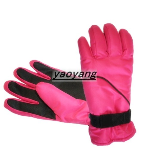 Fashion style and hiqh quality ladies sport gloves