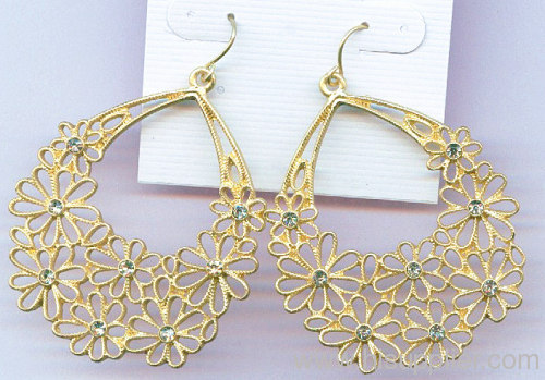 earrings with fashion design