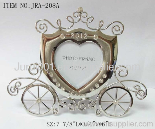 Metal photo frame with silver plating