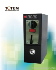 coin acceptor with timer of game machine