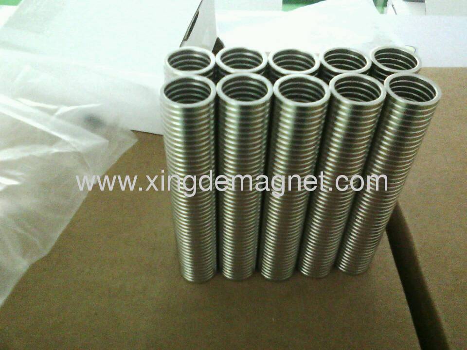 N35 D20xd16.4x2.5mm Magnetized through thickness, Nickel coated