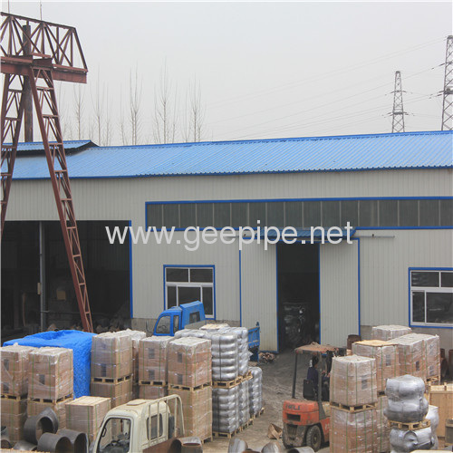 China seamless forged pipe fitting 