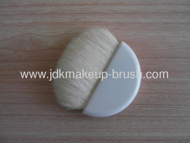 White Goat hair Small Compact Blush Brush