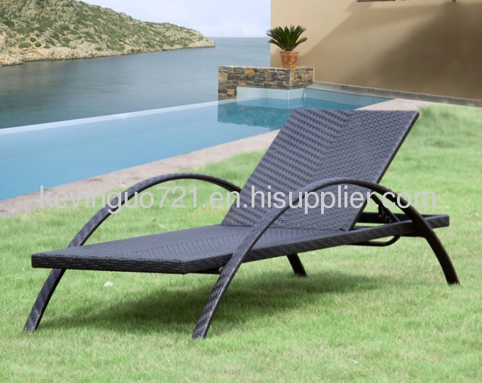 Outdoor Rattan Lounge Chair