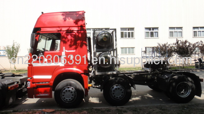 SINOTRUK low cost 6x4 tractor pulling truck 340hp