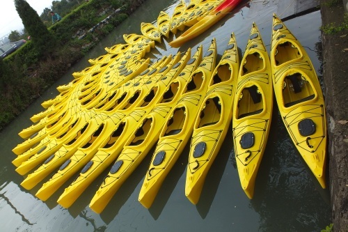 double sit in sea kayak with PE material
