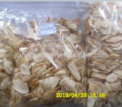 dried Chinese garlic flakes factory produce and export white garlic flakes