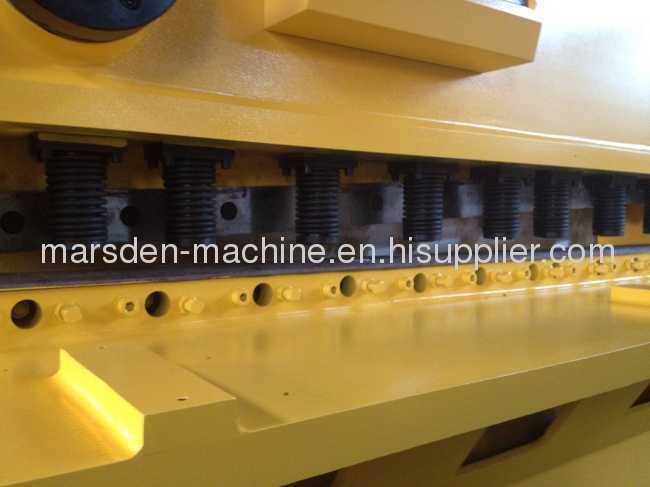 NC hydraulic shearing machine